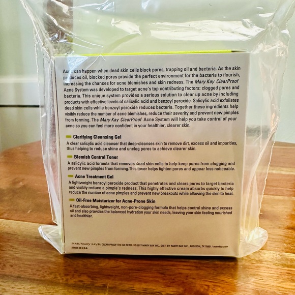 Mary Kay Clearproof System for Problematic Skin - Picture 4 of 7